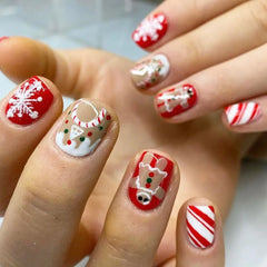 Cyflymder 24Pcs Short Square Head Press on Fake Nails Gingerbread Man Chocolate House Full Cover Nails Tips Christmas Reusable False Nails
