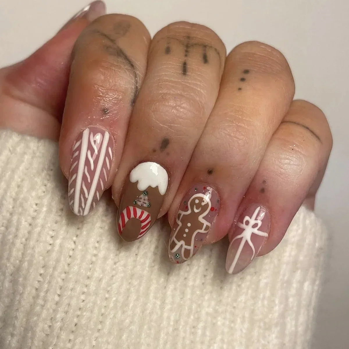 Cyflymder  French Red Candy Stripe Silver Glitter Powder Christmas Fake Nails Detachable Finished False Nails Press on Nails with Glue