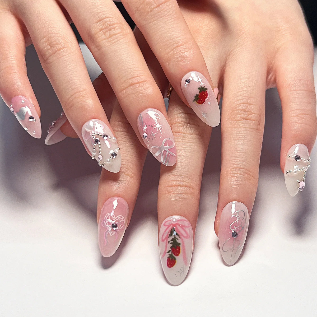 Cyflymder  Simple Halo Dyeing Blue Flowers Bowknot White French Nail Art Almond False Nails Detachable Finished Fake Nails Press on Nails