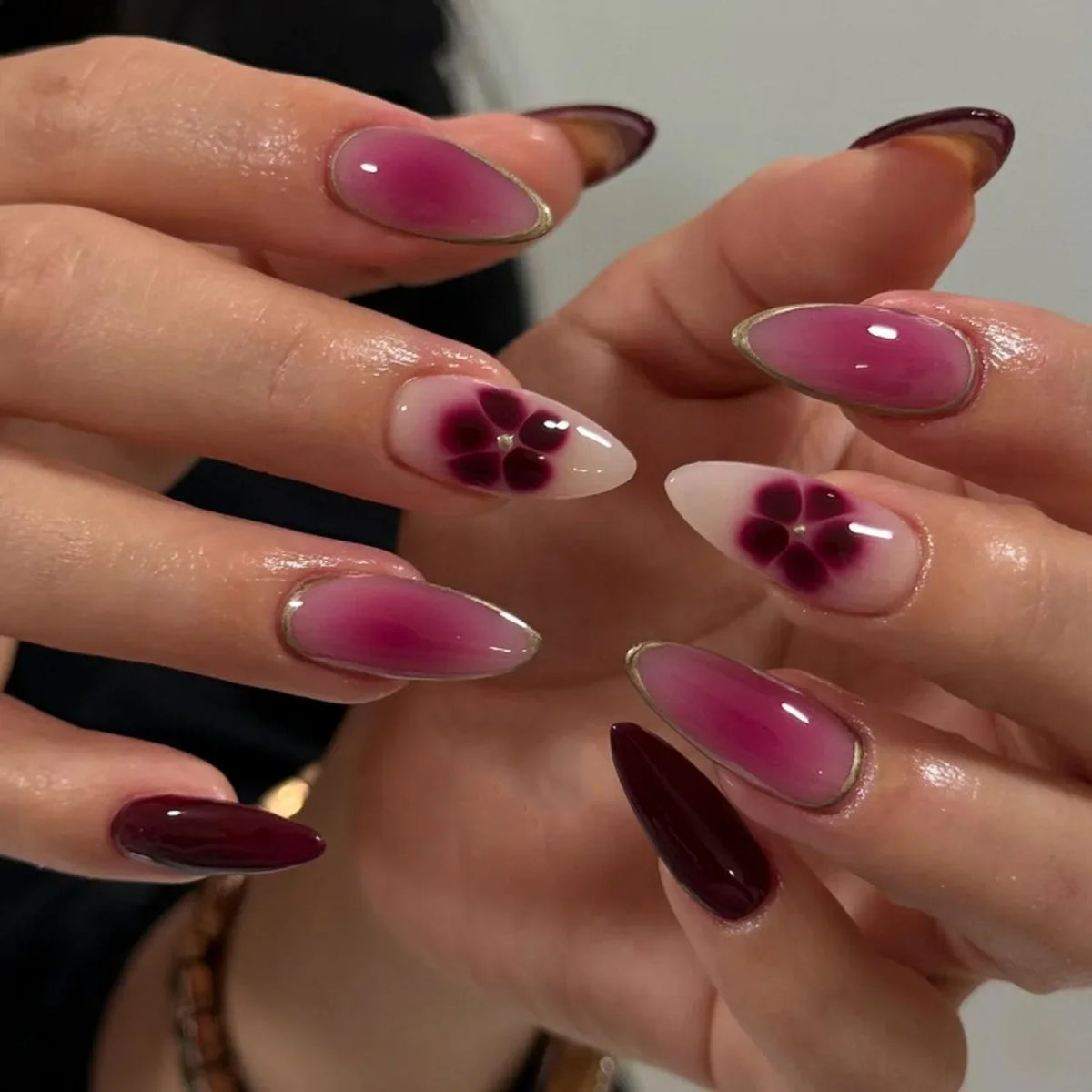 Cyflymder  French Halo Dyeing Flowers Petal Almond Nail Art Fall Winter Fashion False Nails Detachable Finished Fake Nails Press on Nails